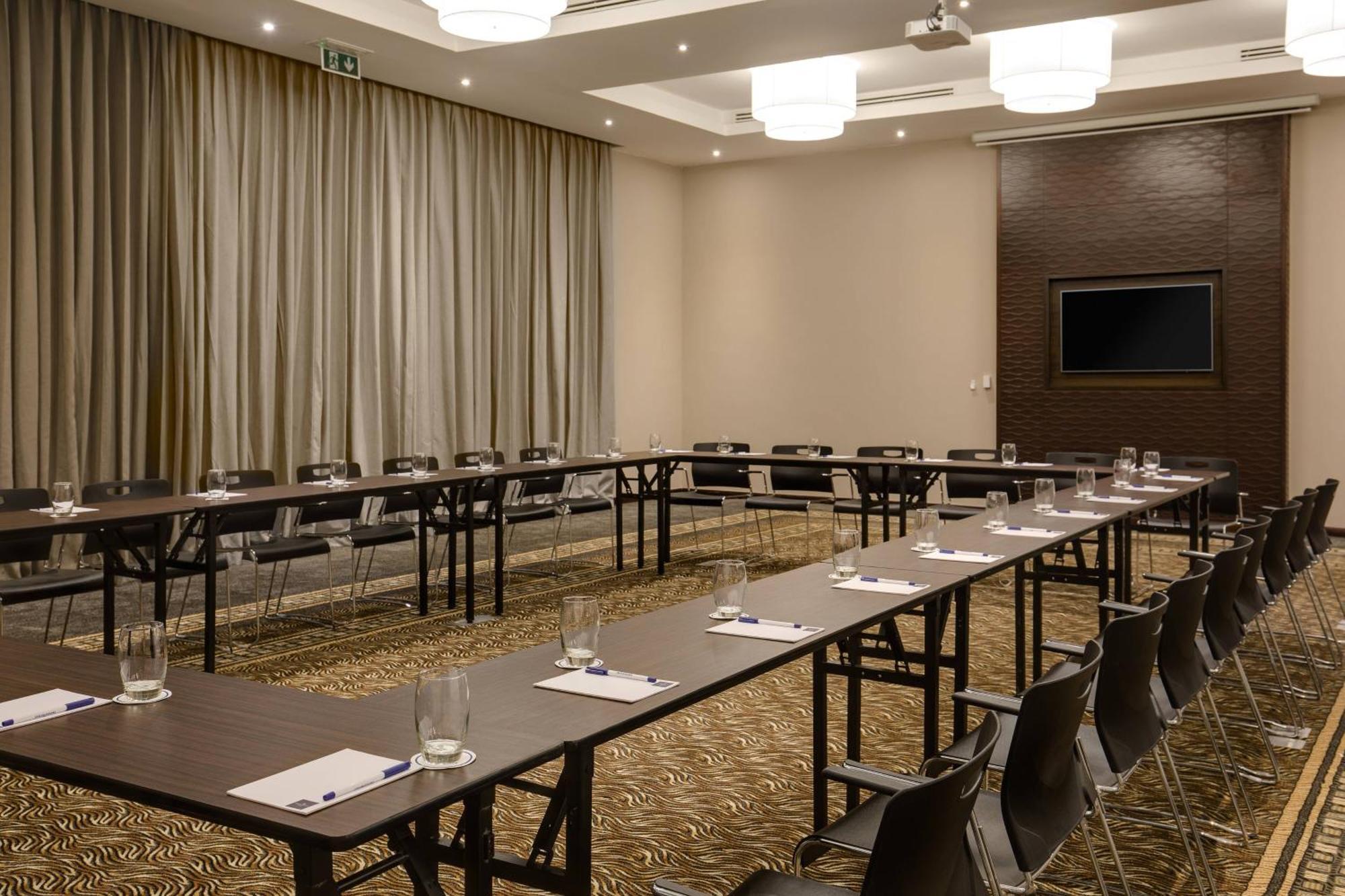 Protea Hotel By Marriott Owerri Select Esterno foto