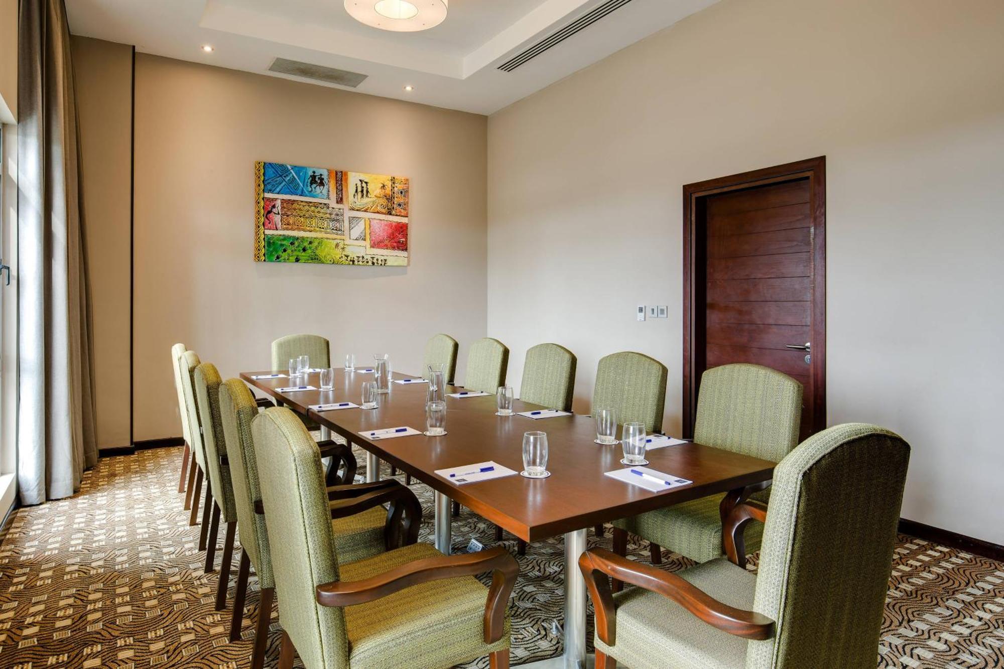 Protea Hotel By Marriott Owerri Select Esterno foto